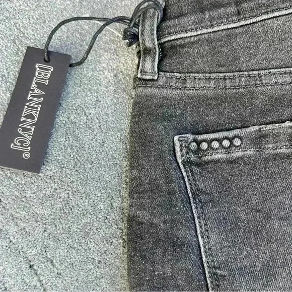 NEW ($68) Blanknyc The Fulton Distressed Roll Up Black Jean shorts by Blank NYC - Picture 8 of 11